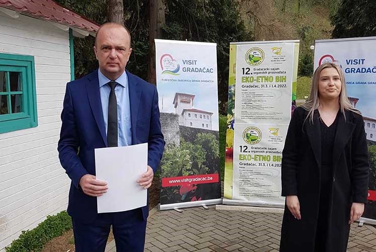 Otvoren Eko-Etno sajam u Gradačcu